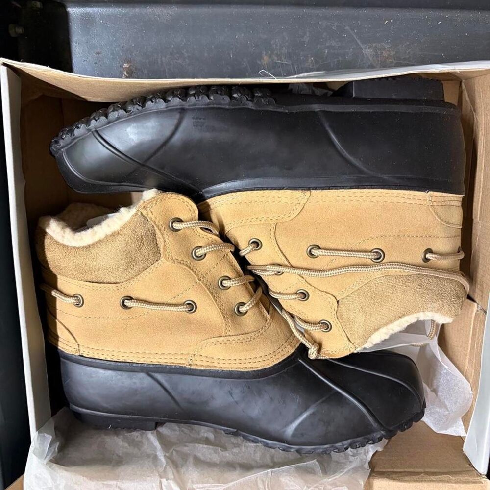Unbranded Men's Tan and Black Boots